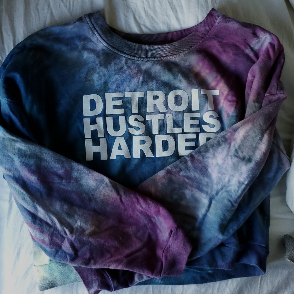 Detroit Hustles Harder Cropped Tie-Dye Crewneck